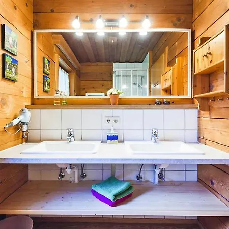 度假居 Chalets Ebner, *